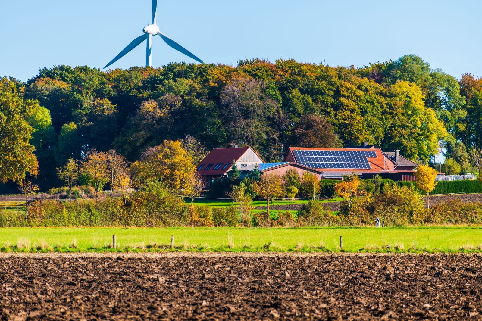 Commercial solar panels for agriculture installation, UK rooftop